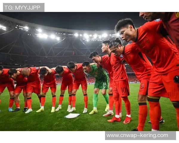 国足零进球引发热议球迷对球队未来充满担忧与期待 国足零进球引发热议球迷对球队未来充满担忧与期待