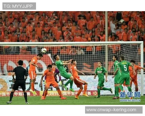 北京国安与山东鲁能激战正酣谁能在这场对决中笑到最后