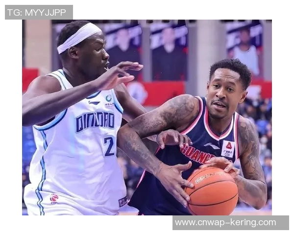 广厦队与上海队激战正酣谁将赢得这场篮球巅峰对决