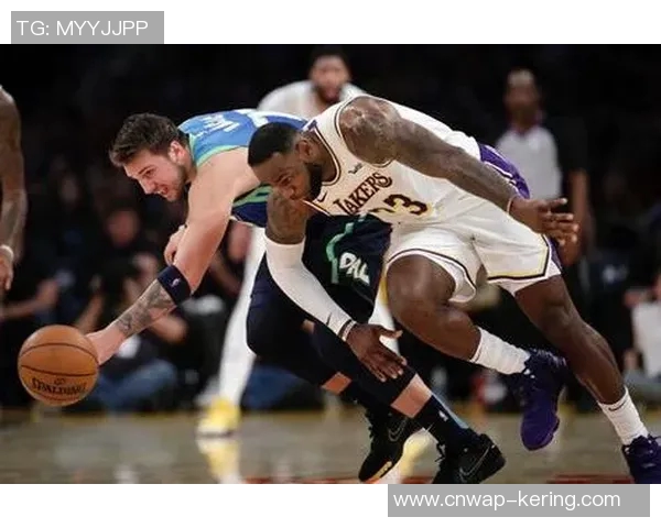 湖人对决热火第四场精彩录像回放全程分析与精彩瞬间回顾